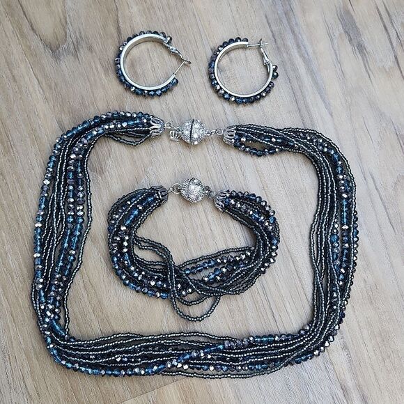 💜Premier "Seaside" Teal & Gray Beaded Hoop Earrings - Picture 8 of 8